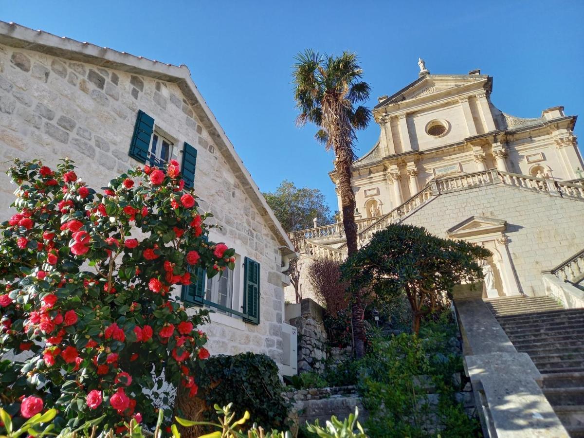 Romantic Stone House By The Sea **** Kotor Eksteriør billede