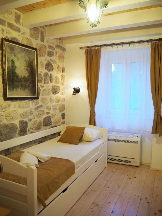 Romantic Stone House By The Sea **** Kotor Eksteriør billede